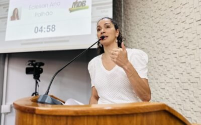 Vereadora Éclesan chama atenção para possíveis inconsistências no horário do estacionamento rotativo em Erechim